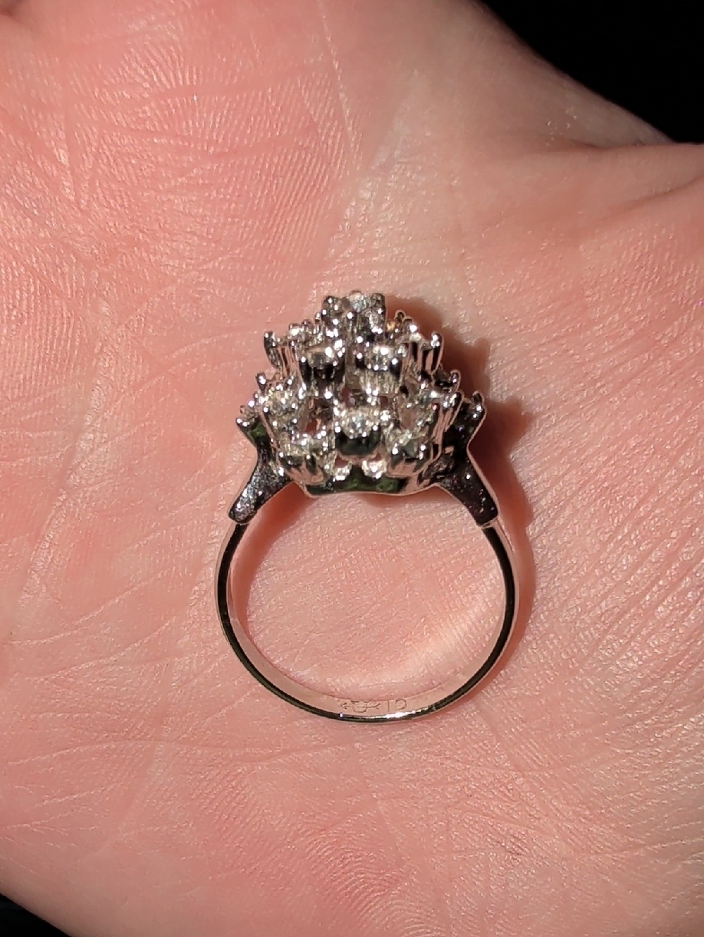 Vtg. Uncas Manufacturing Silver Cluster Cocktail Ring with Clear Rhinestones